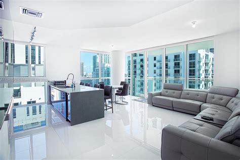 1080 Brickell Ave Unit 3906, Miami, FL 33131 .